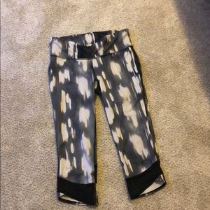 Under Armour leggings size S fit like a glove